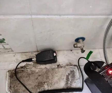 新县屋顶漏水维修公司分享下卫生间漏水的危害及解决方法